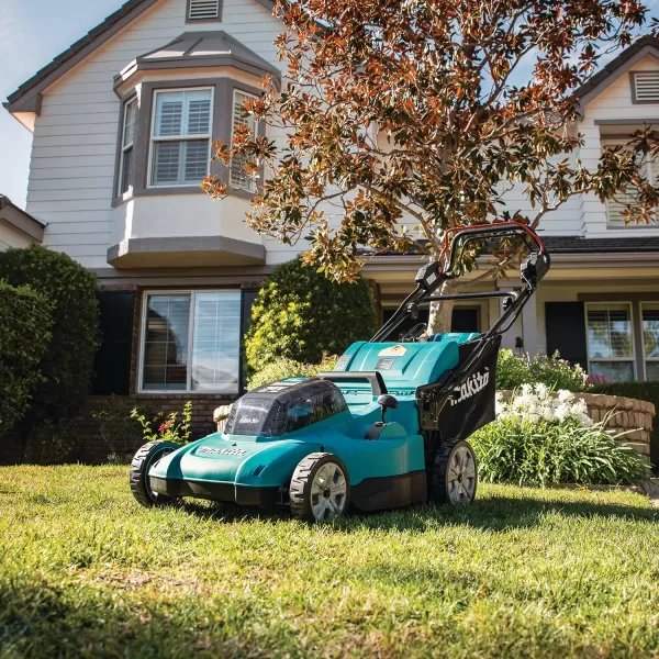 Aku sekačka Makita DLM539Z s pojezdem 530mm Li-ion LXT 2x18V - solo