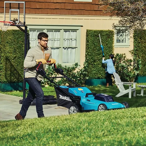 Aku sekačka Makita DLM539Z s pojezdem 530mm Li-ion LXT 2x18V - solo