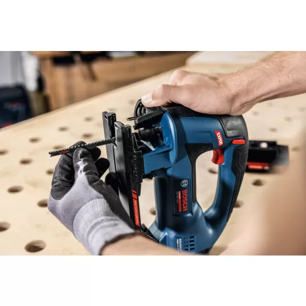 Aku kmitací pila Bosch EXST18V-155B EXPERT, bez akumulátoru + L-Boxx