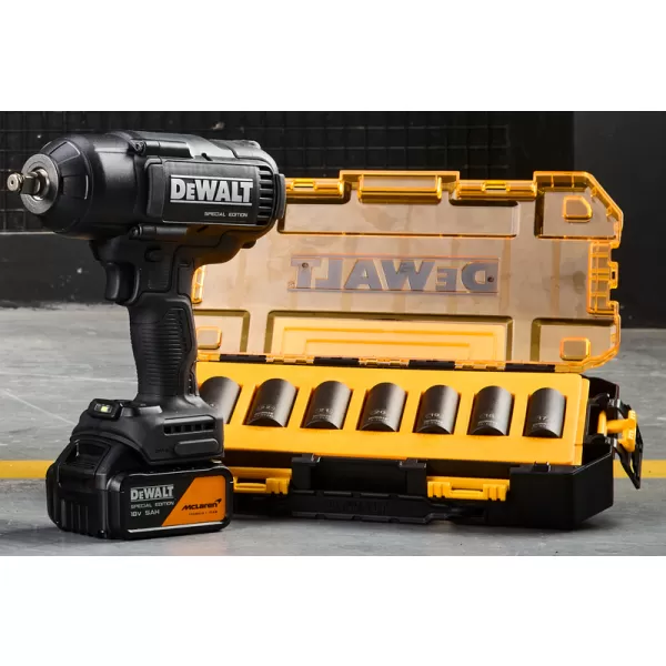 Sada utahovacích hlavic DeWALT DT70905 McLaren 7dílná 1/2" 17, 18, 19, 20, 21, 22, 24 mm