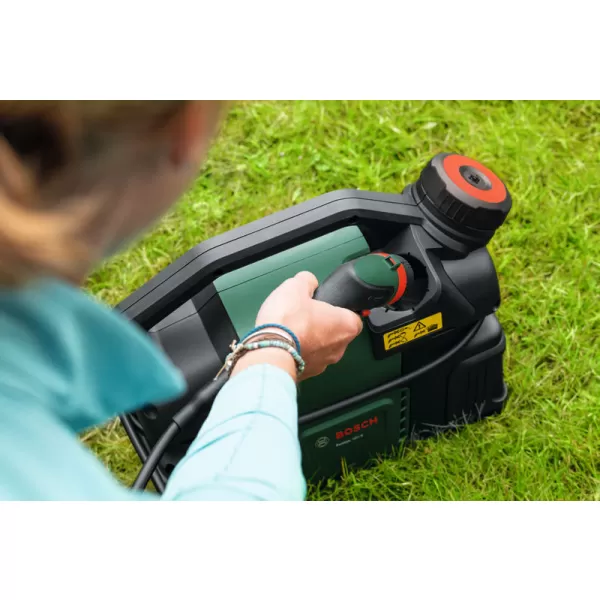 Aku nízkotlaký čistič Bosch Fontus 18V-6 Bike Cleaner
