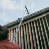 Čistič okapů a spár Fiskars OneClick