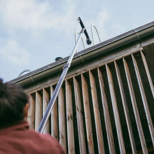 Čistič okapů a spár Fiskars OneClick