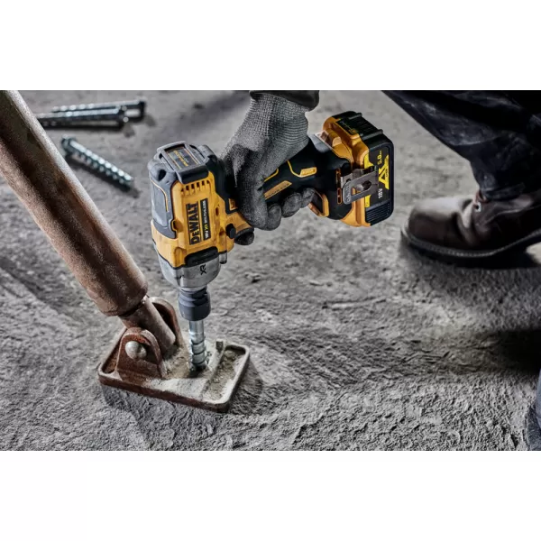 Aku rázový utahovák Dewalt DCF892P2T 18V 1/2" s pojistnou kuličkou,v kufru