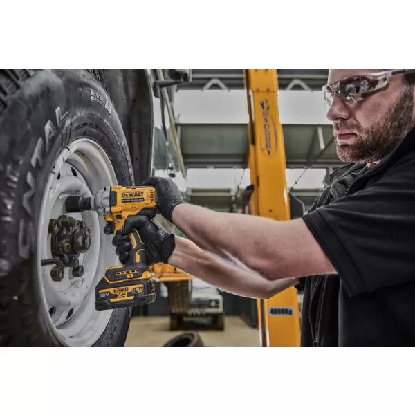 Aku rázový utahovák DeWalt DCF891N 18V, 1/2, bez aku