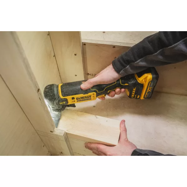 Aku oscilační multibruska Dewalt DCS359NT solo, TSTAK