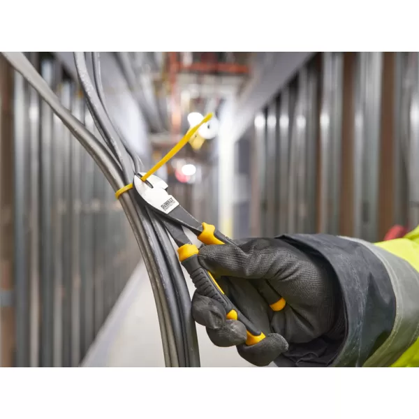 Kleště štípací DeWalt DWHT82796-0, laserem kalené, 160 mm