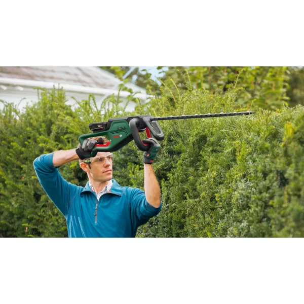 Aku nůžky na živý plot Bosch UniversalHedgeCut 18V-55