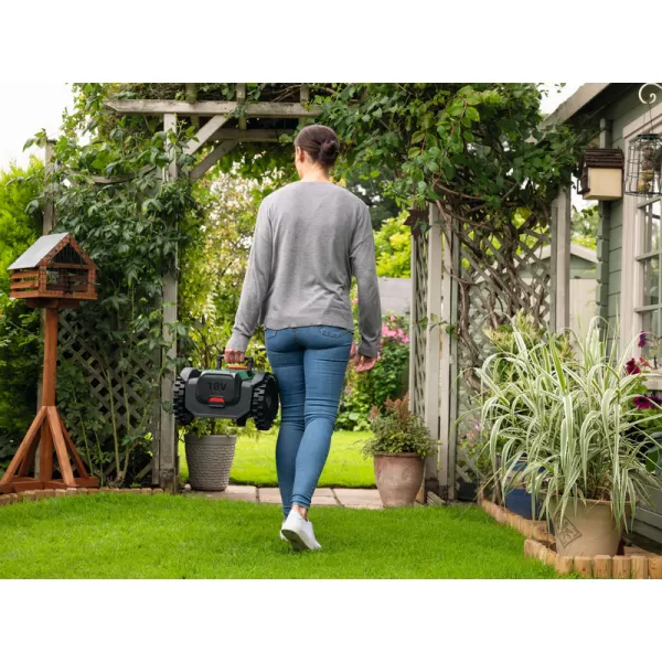 Robotická sekačka na trávu Bosch VISIMOW 18V-200, 06018E1101, solo
