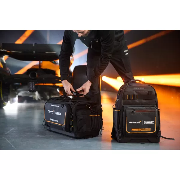 Taška 22" DeWALT DWST83542-1 McLaren toughsystem