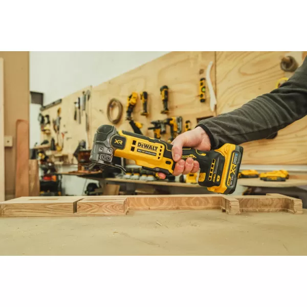 Aku oscilační multibruska Dewalt DCS359N solo