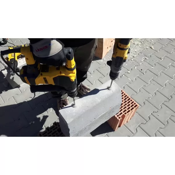 Vrtací kladivo SDS-Max Dewalt D25481K, 1 050 W, 40 mm