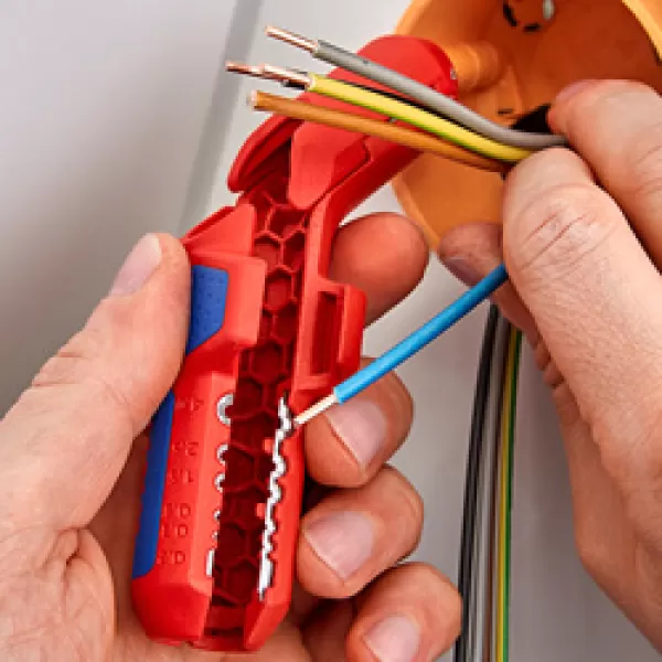 Univerzální odizolovací nástroj pro leváky 135 mm Knipex ErgoStrip®