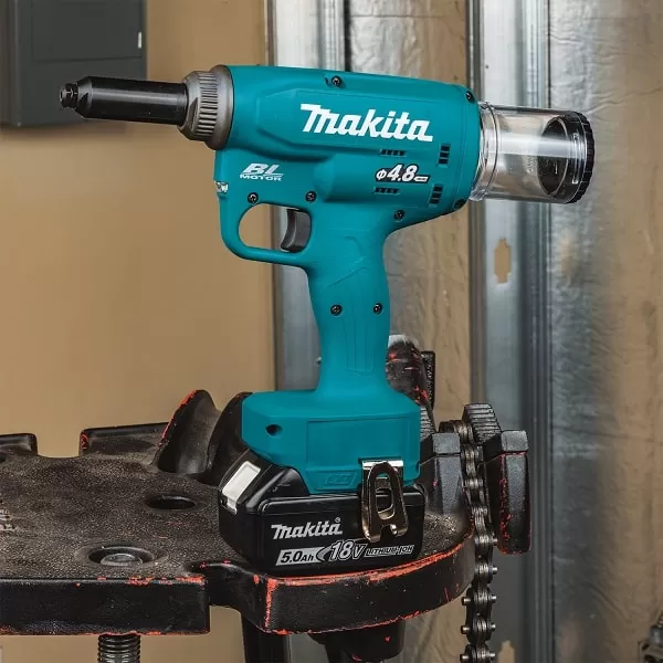 Aku nýtovací kleště Makita DRV250RFJ