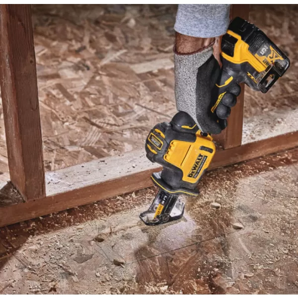 Aku pila ocaska Dewalt DCS369NT solo