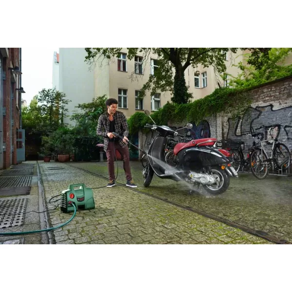 Vysokotlaký čistič Bosch EasyAquatak 100 Long Lance 06008A7E01