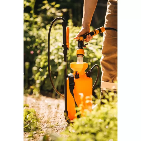 Tlakový postřikovač 5 l Fiskars
