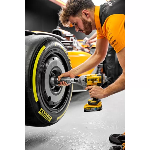 Aku rázový utahovák DeWalt DCF900H2T, 18V, 2x5Ah, POWERSTACK