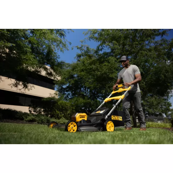Sekačka aku s pojezdem DeWalt DCMWSP550N, 54V, bez aku