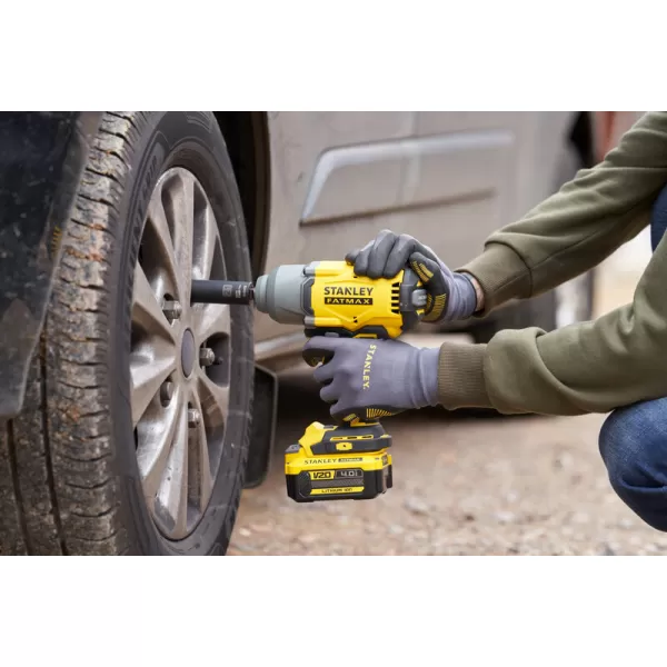 Aku bezuhlíkový rázový utahovák Stanley FATMAX® SFMCF940B, V20, bez baterie a nabíječky 18 V