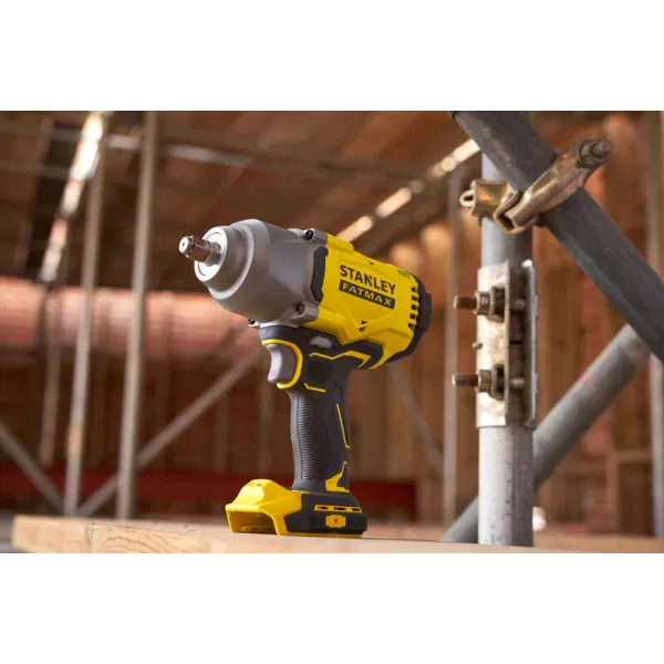 Aku bezuhlíkový rázový utahovák Stanley FATMAX® SFMCF940B, V20, bez baterie a nabíječky 18 V