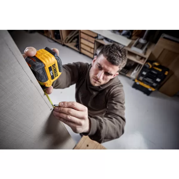 Svinovací metr 5m s magnetem DeWalt COMPACT DWHT38114-0