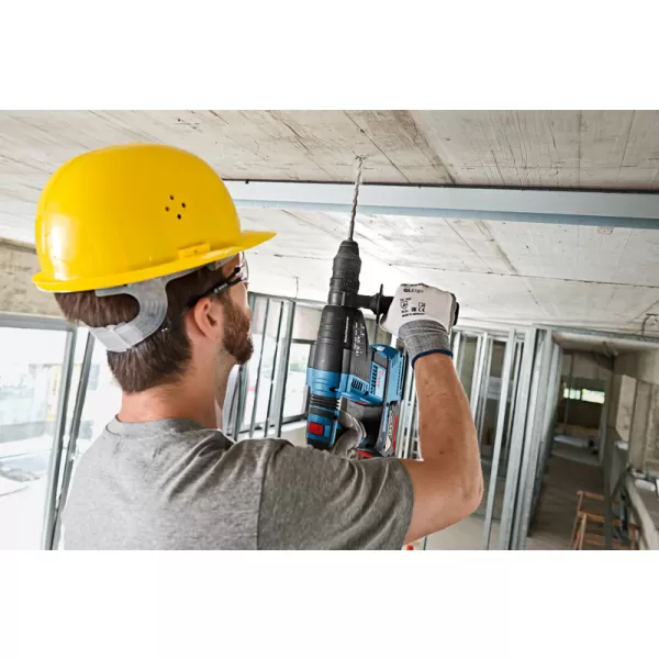 Kladivo vrtací aku Bosch GBH 18V-26F Professional 2x5,0Ah 0611910007