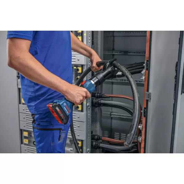 Aku hydraulické nůžky na kabely Bosch GKH 18V-50 Professional solo